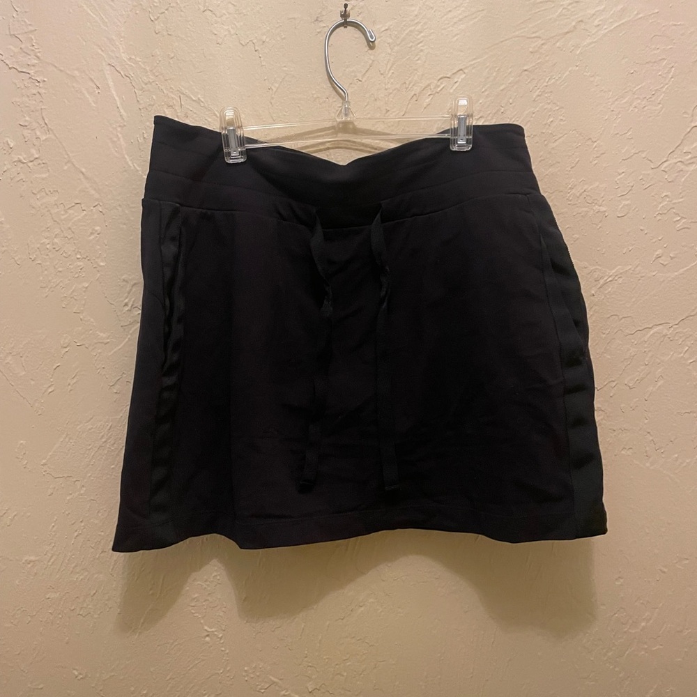 Athleta Black Active Tee with Crew Neck